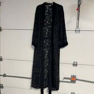 VICTORIAS SECRET WOMENS BLACK VELVET SHEER ROBE FULL LENGTH SMALL